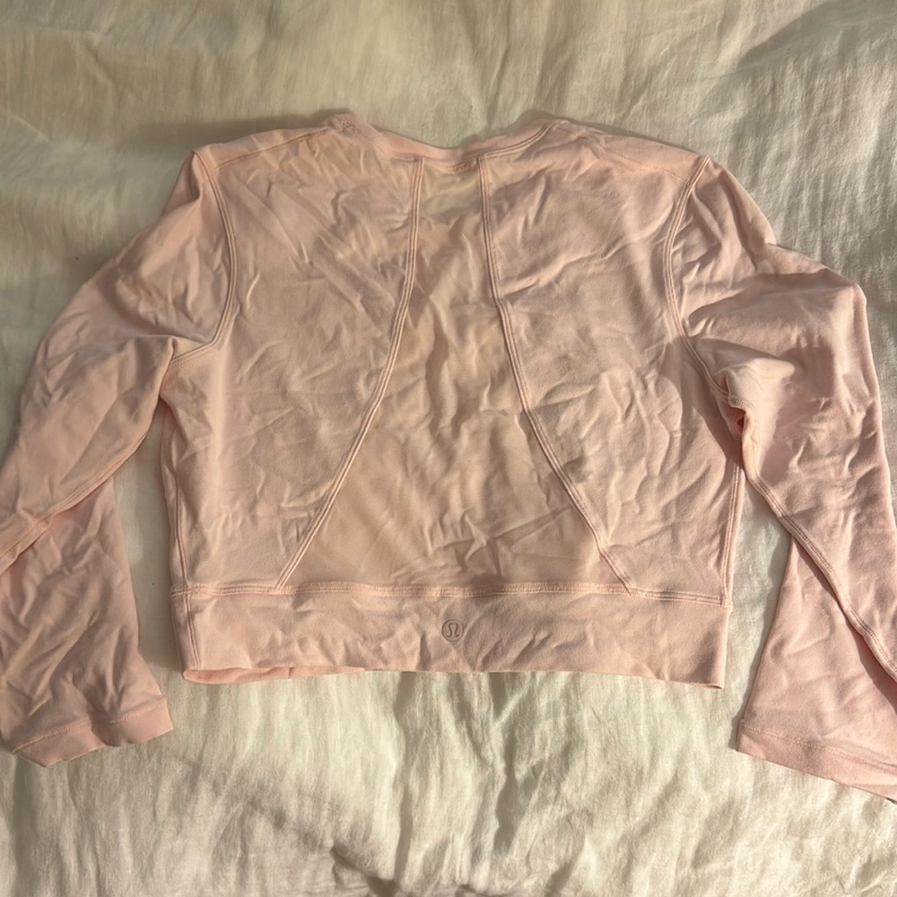 Lululemon light pink top